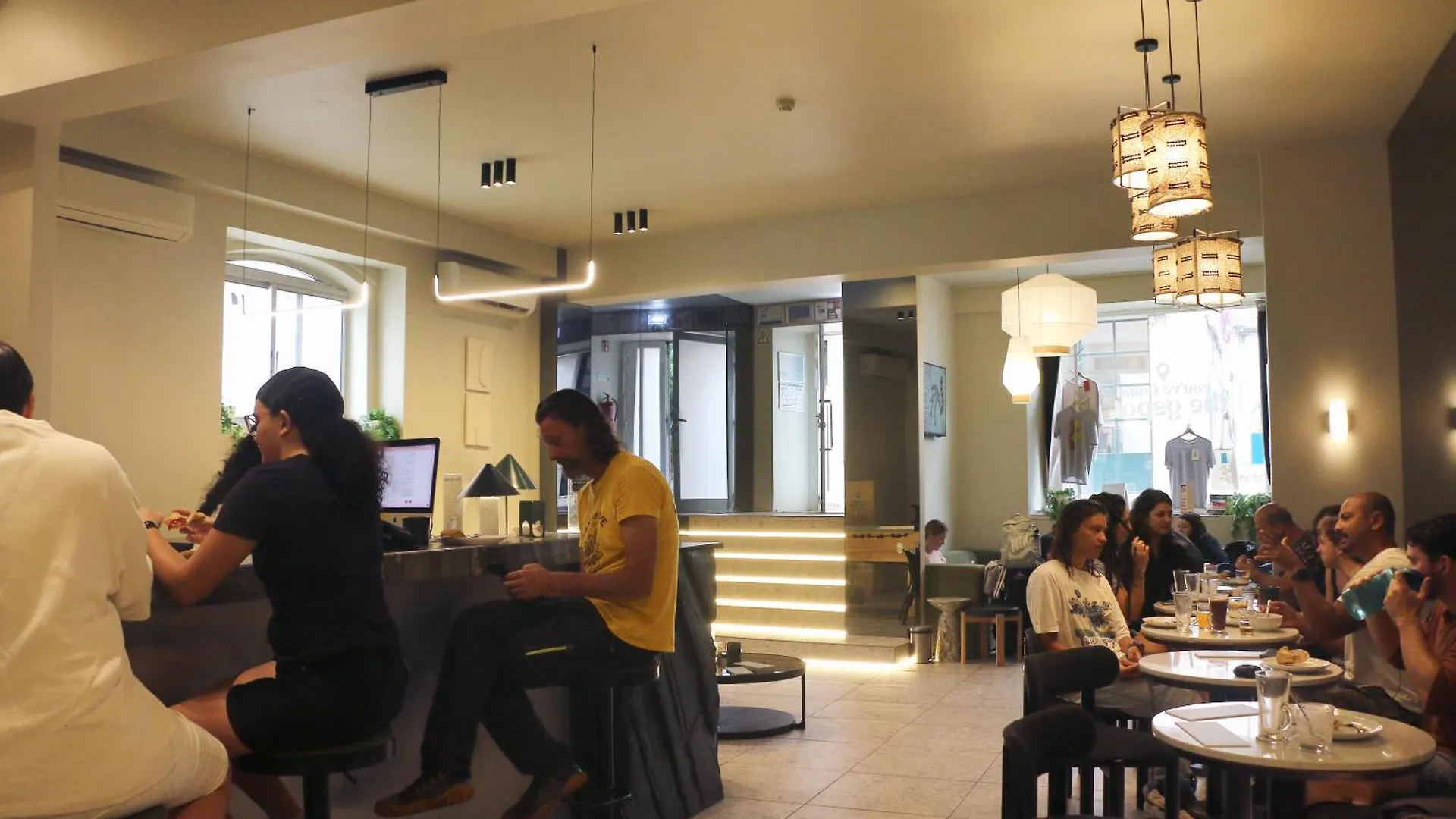Gspot Hostels & Love Triangles Pizzeria Lisbon Portugal